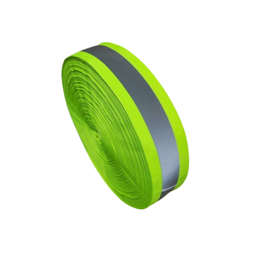 CINTA TRANSFER EN POLIESTER VERDE CON FRANJA REFLECTIVA GRIS EN EL CENTRO 5 CMS X 100 MTS - Imagen 1