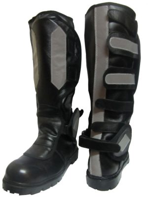 BOTA MOTORIZADO LISA - NEGRA CON REFLECTIVO